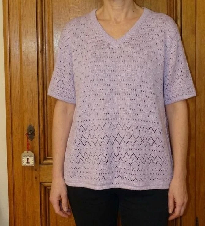 pull d'ete en maille violet taille 52 marque "blanche porte " neuf